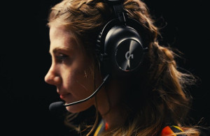 Logitech G представя последната аудио иновация в електронните спортове - Logitech G PRO X 2 Lightspeed Gaming Headset с PRO-G Graphene говорители